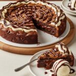 The Ultimate Giant Chocolate Chip Cookie Cake Recipe: A Celebration in Every Slice!